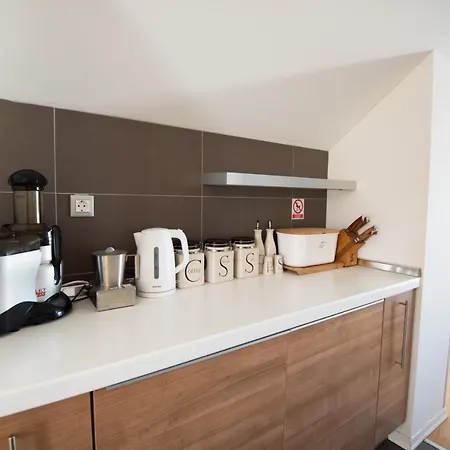 Milic - By The Sea Sutivan