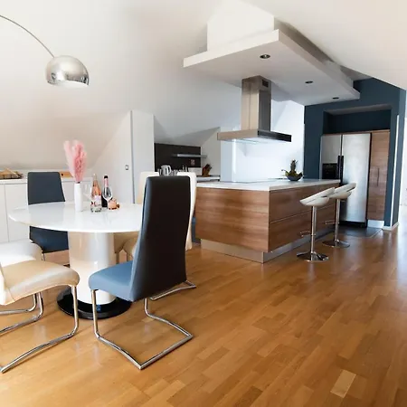 Apartment Milic - By The Sea *