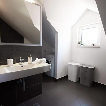 Milic - By The Sea Apartment